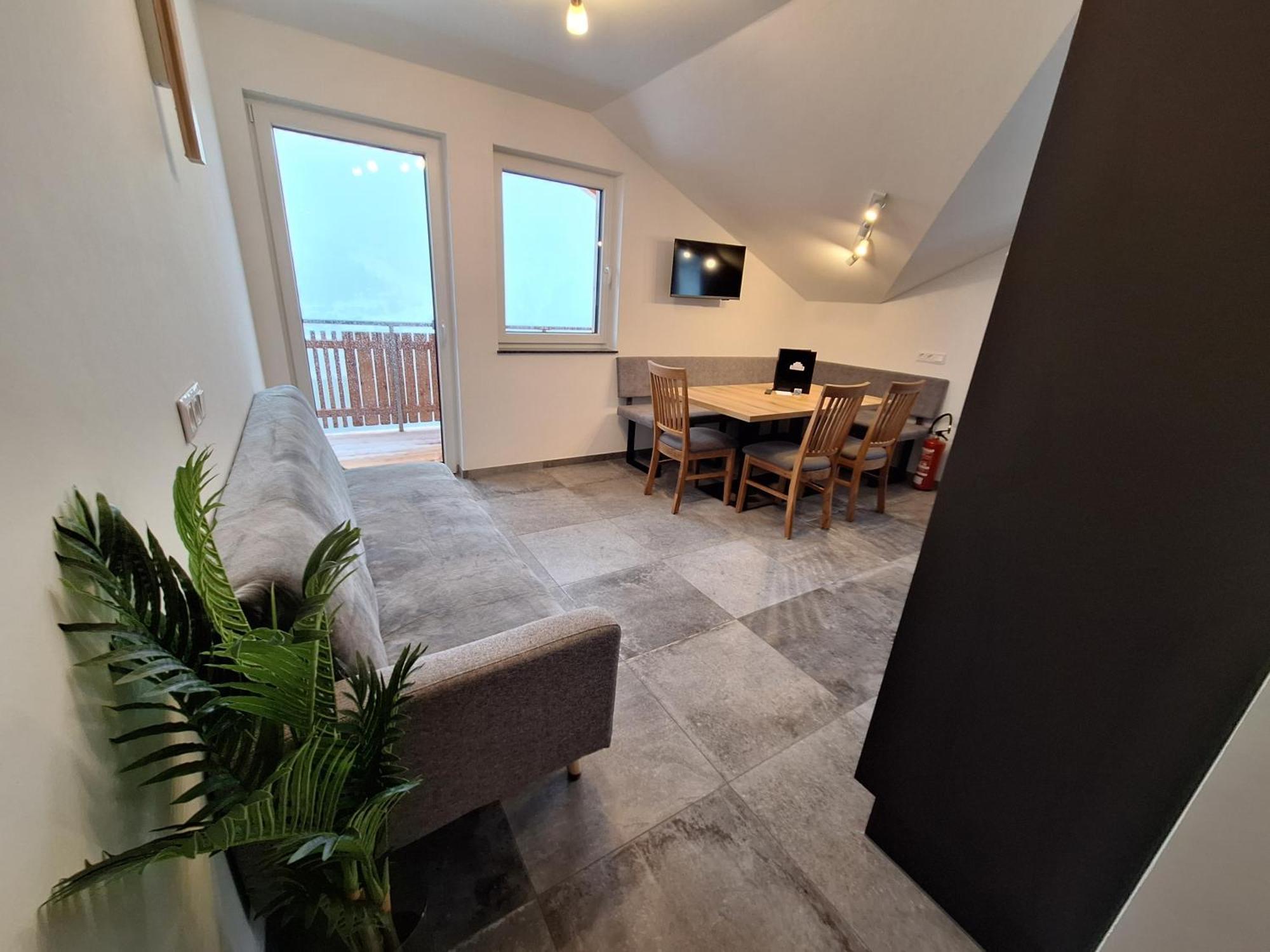 Apartment Almhaus Hochenwarter *